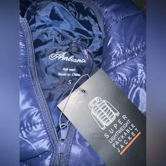 Ambiance Super Lightweight Packable Jacket size Small NWT