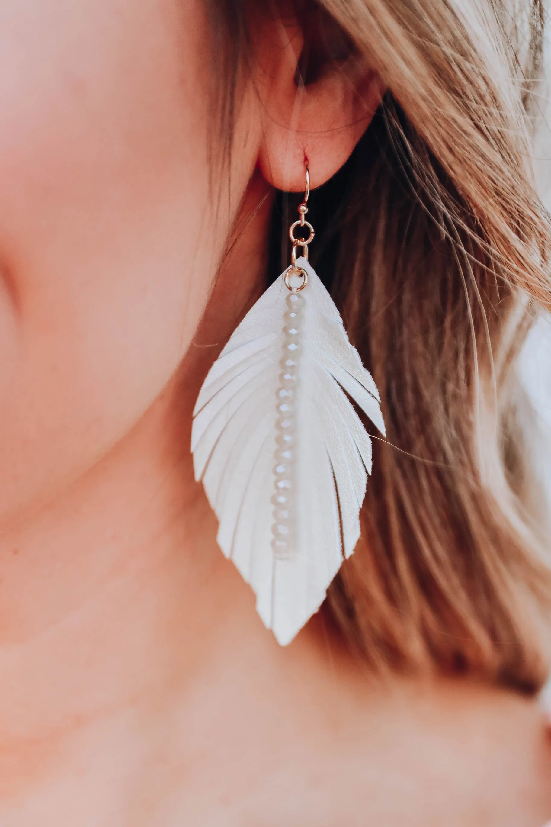 Annalise Feather Earrings - Cream