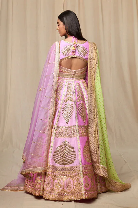 Barfi Pink ‘Paan-Patti’ lehenga