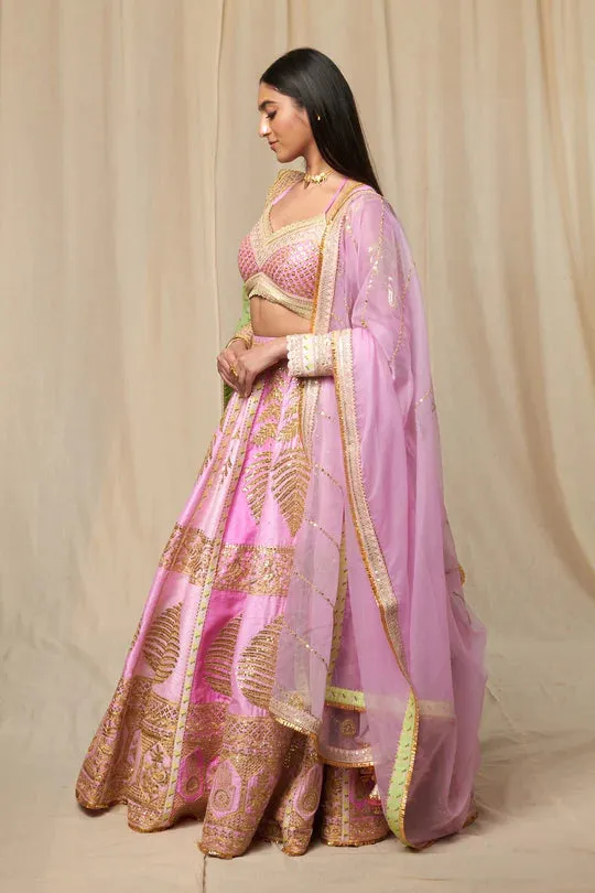 Barfi Pink ‘Paan-Patti’ lehenga