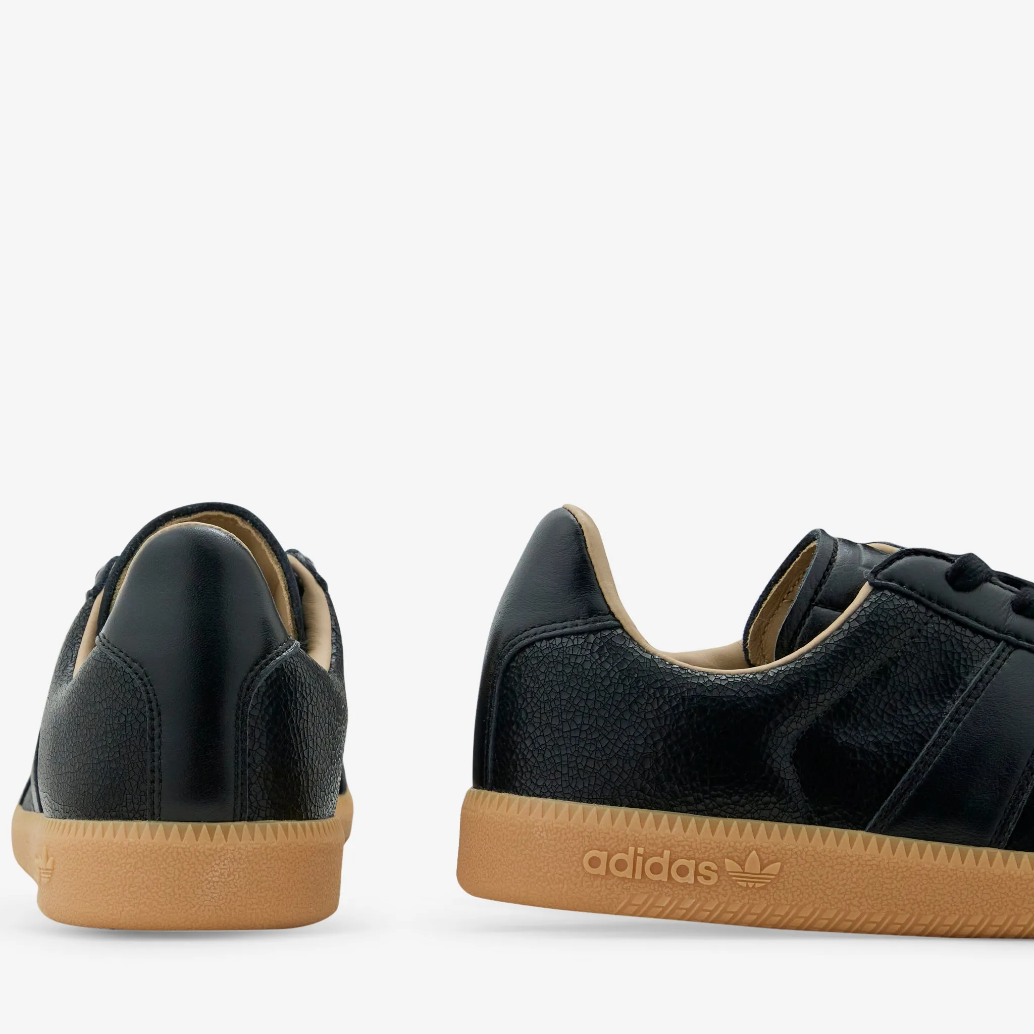 BW Army Lux Core Black | Core Black | Gum