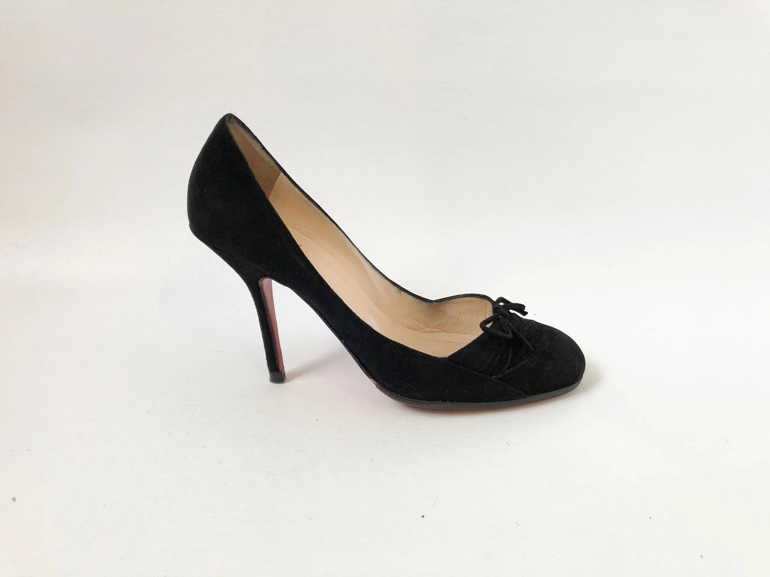 Christian Louboutin Suede Pump Size 38 It (8 Us)