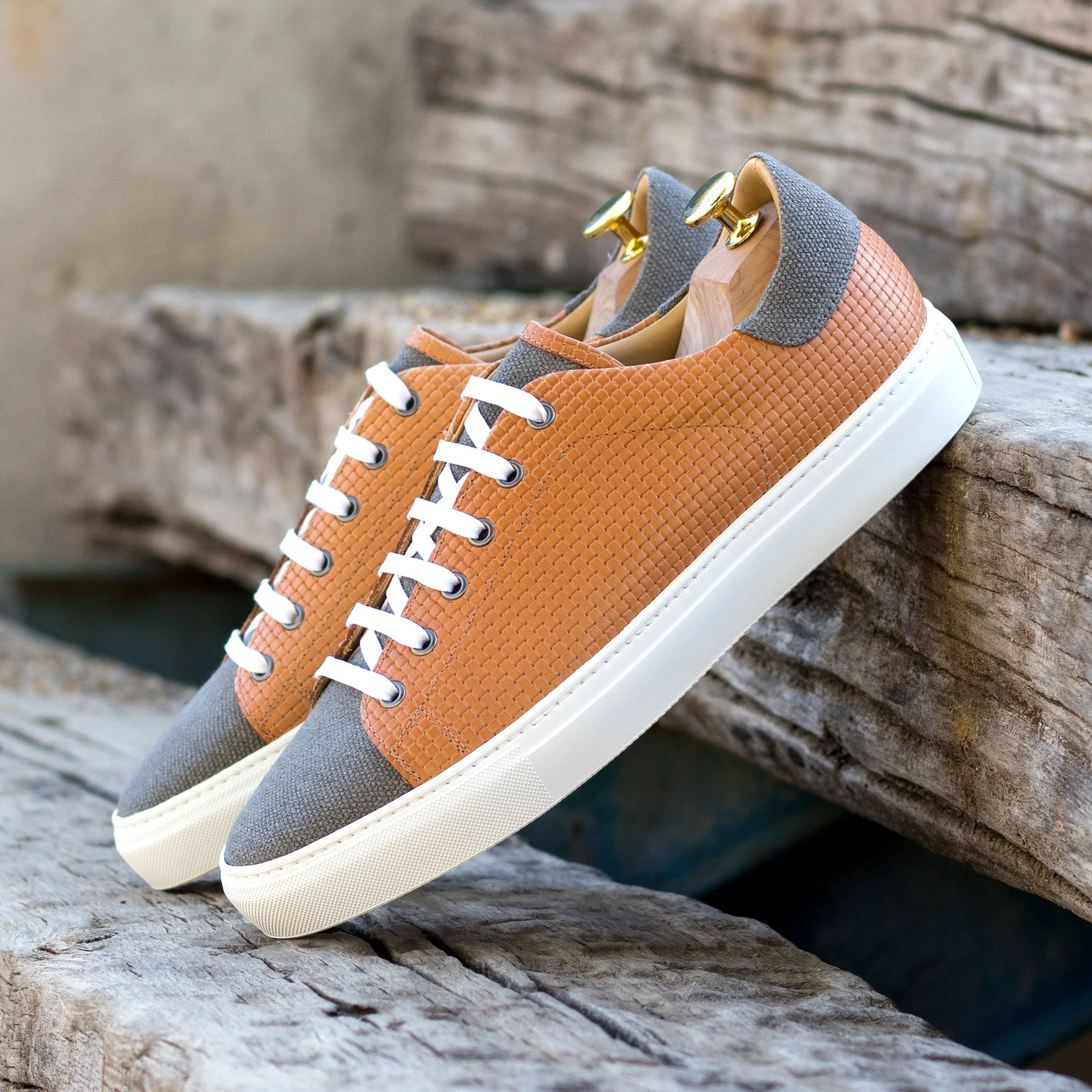 DapperFam Rivale in Orange / Grey Men's Linen Trainer