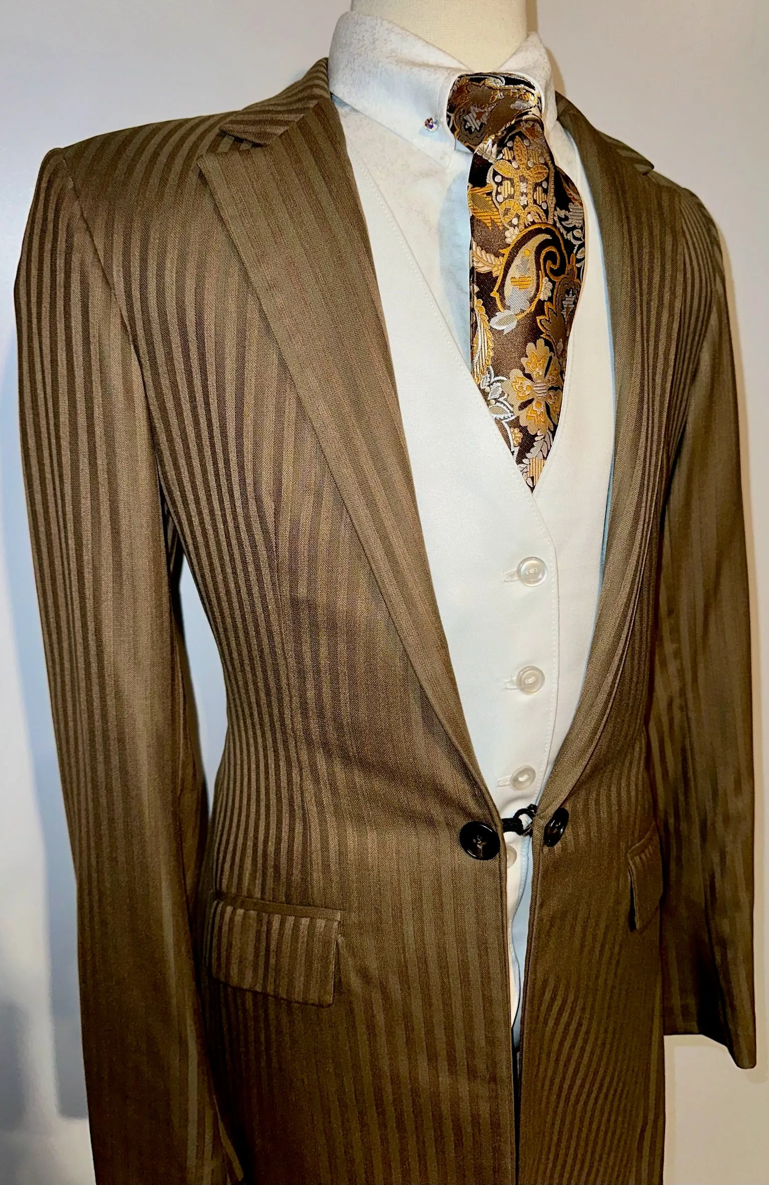 DeRegnaucourt, Teen/Ladies Day Suit