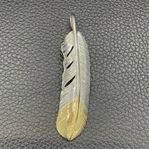 Goros Gold Tip Feather - Facing Right
