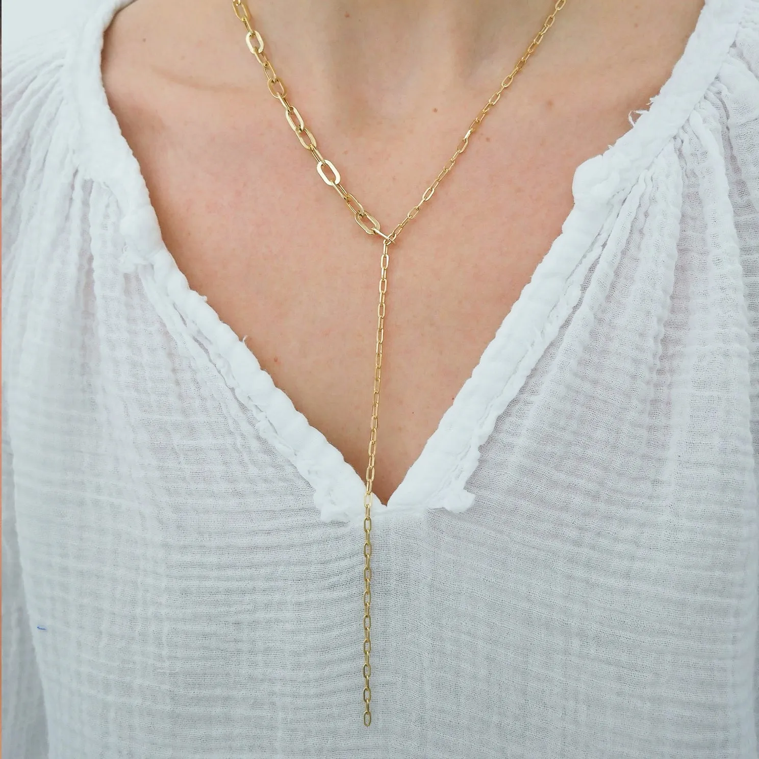 Graduated Chain Link Lariat Necklace