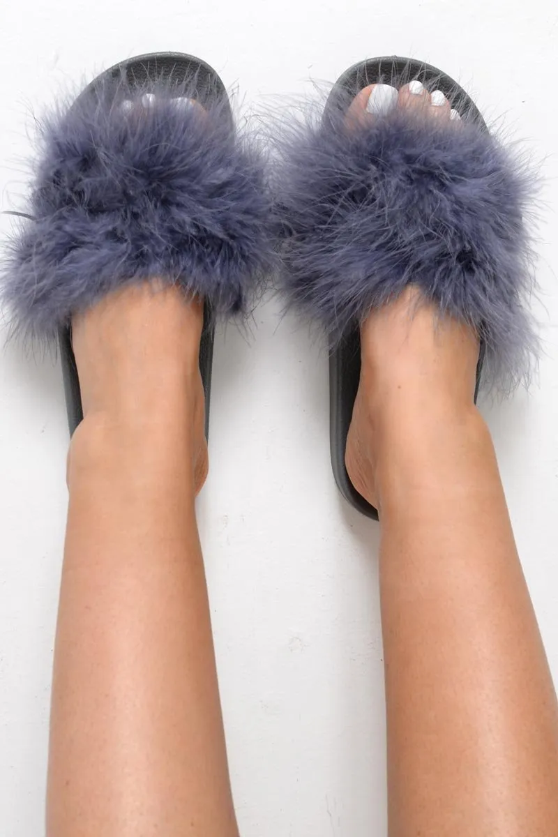 Grey Feather Sliders - Andressa