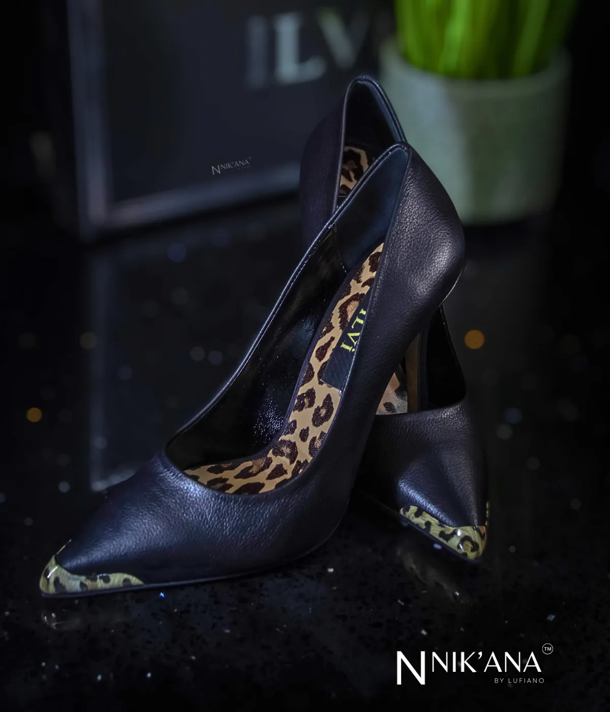 iLVi030-High Heels: Black