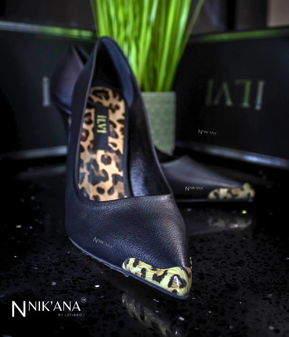 iLVi030-High Heels: Black