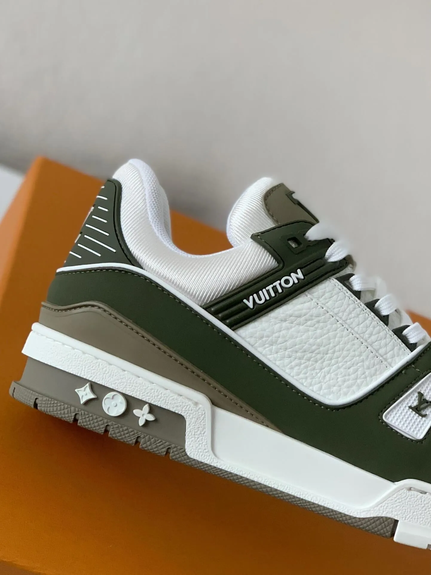 Louis Vuitton LV Trainer "Green White" Sneaker