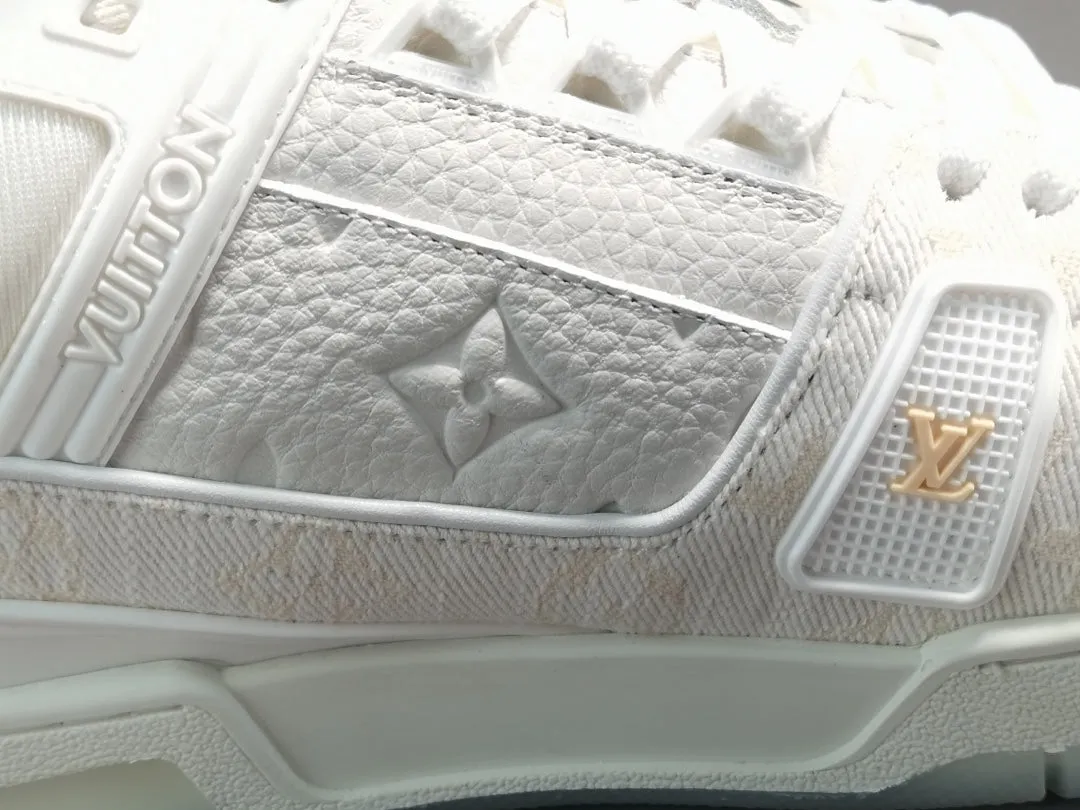 LOUIS VUITTON LV TRAINER SNEAKER