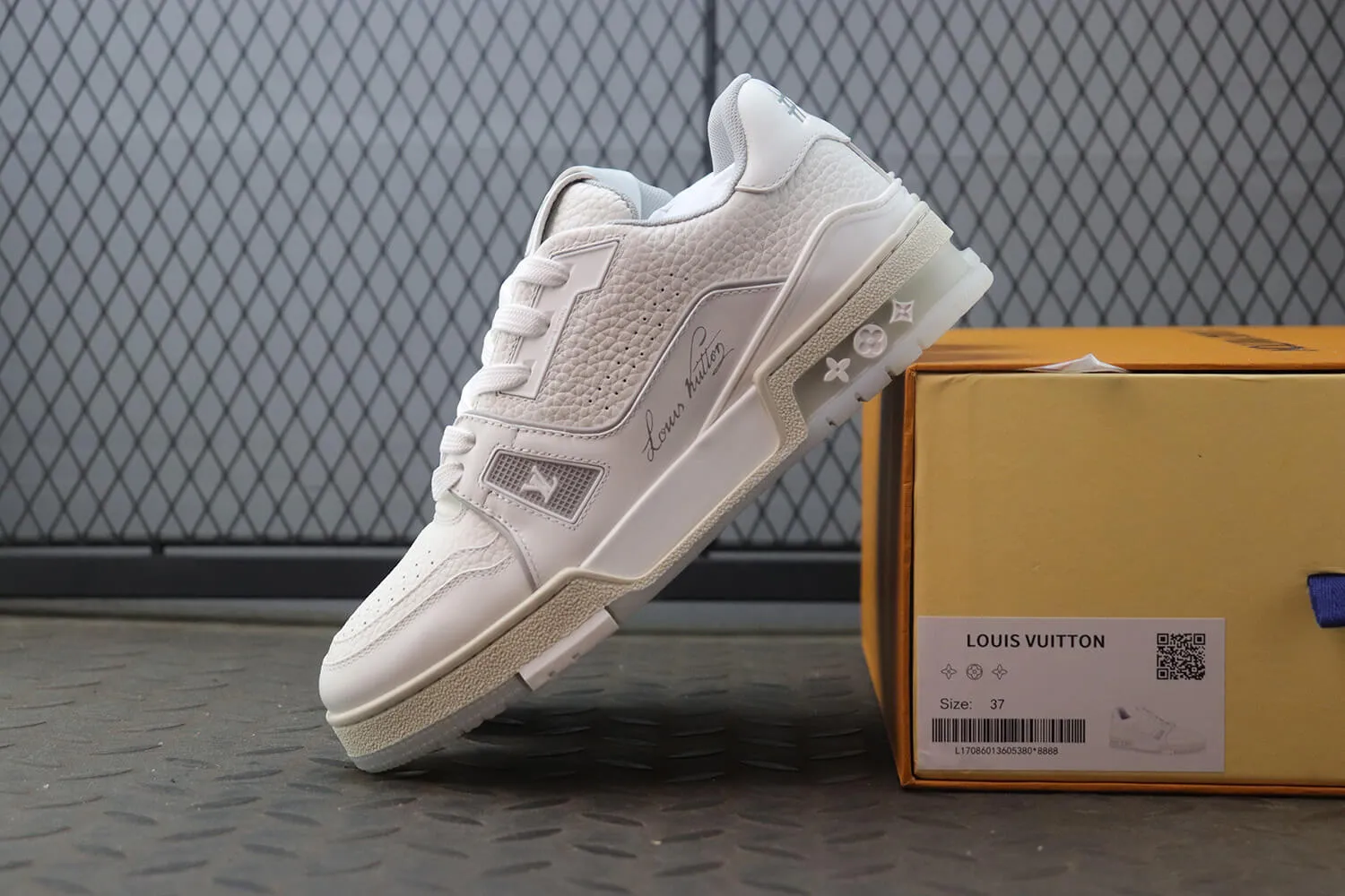 Louis Vuitton Trainer #54 Signature White