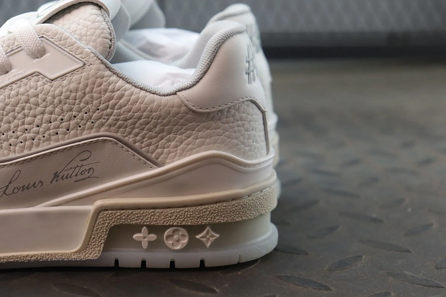 Louis Vuitton Trainer #54 Signature White