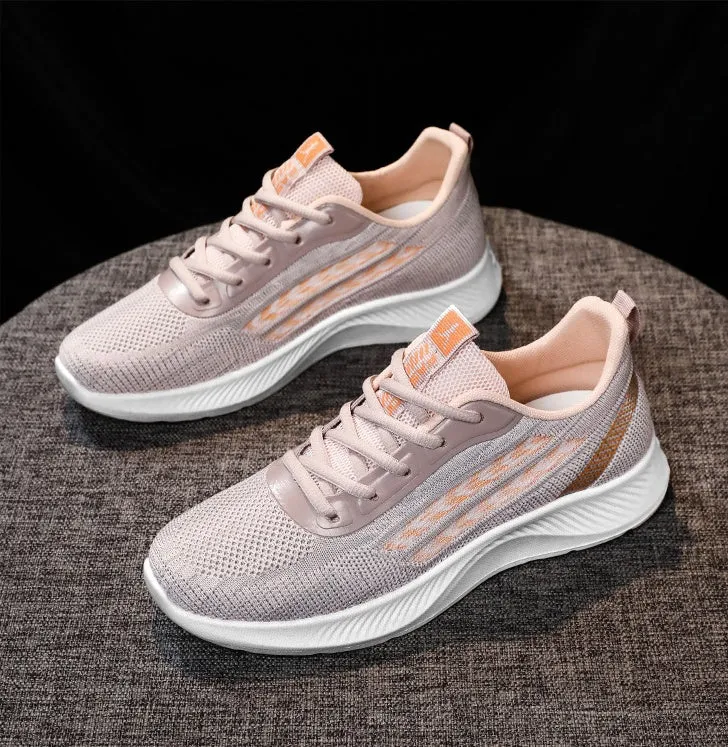 Modern Lightweight Trainer Sneakers for Women's Casual Outdoor Adventures