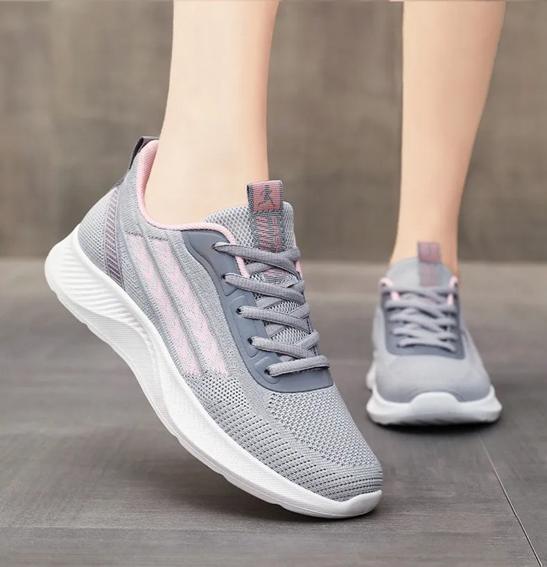 Modern Lightweight Trainer Sneakers for Women's Casual Outdoor Adventures