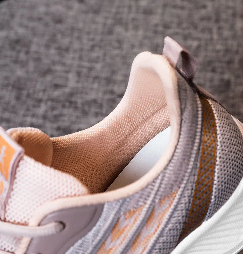 Modern Lightweight Trainer Sneakers for Women's Casual Outdoor Adventures