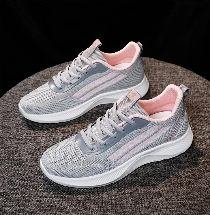 Modern Lightweight Trainer Sneakers for Women's Casual Outdoor Adventures