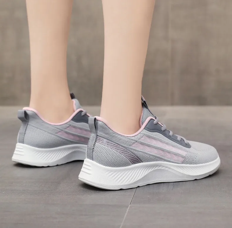 Modern Lightweight Trainer Sneakers for Women's Casual Outdoor Adventures