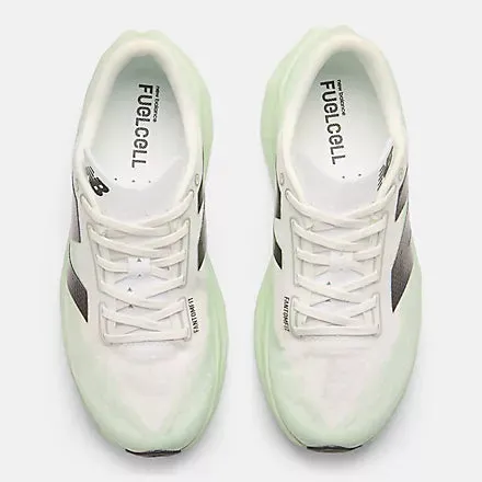 New Balance FuelCell Rebel V4 -Mens
