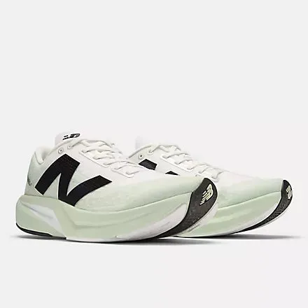 New Balance FuelCell Rebel V4 -Womens