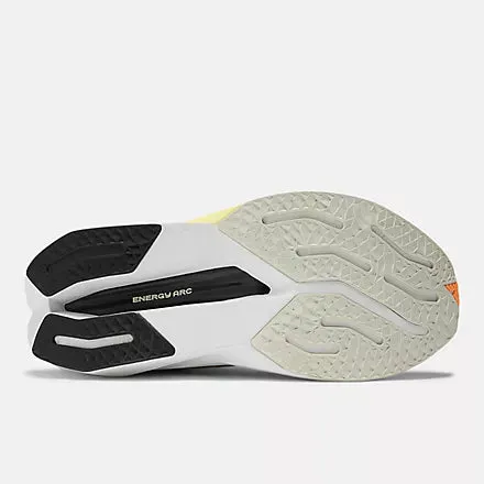 New Balance FuelCell SuperComp Trainer v3 - Mens