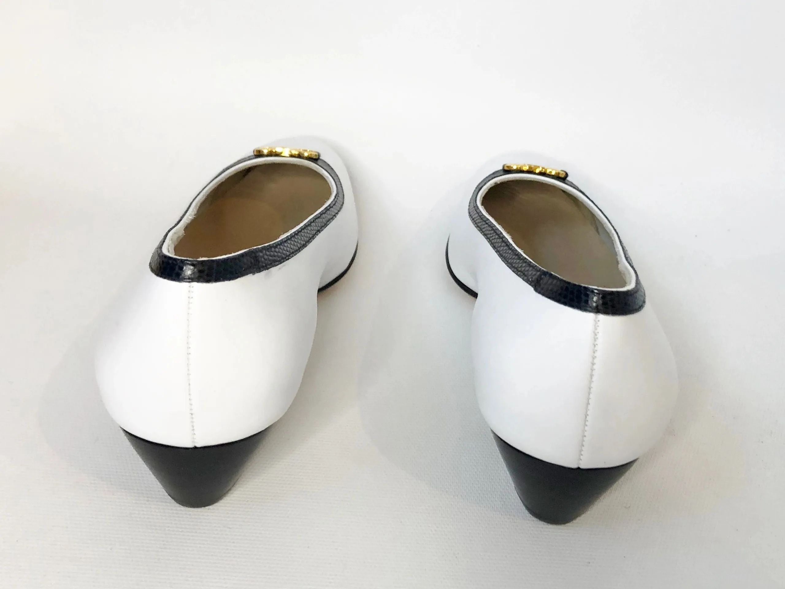 NEW Salvatore Ferragamo Gancini Buckle Pump Size 8