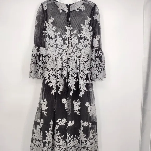 Nicole Miller Black Silver Embroidered Floral Modest Holiday Midi Dress Small