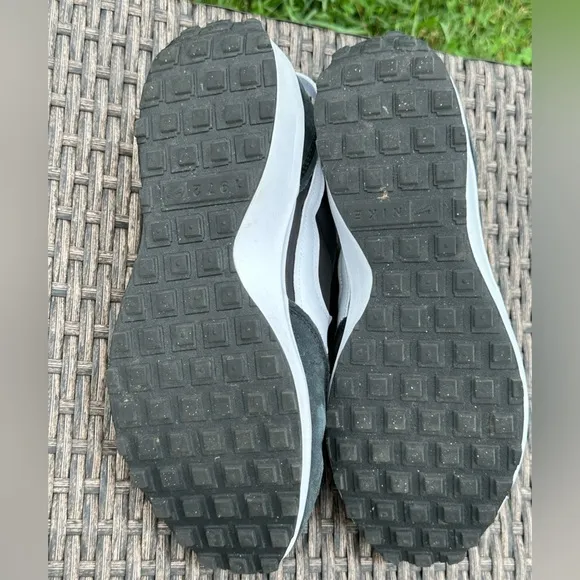 Nike Waffle Debut Trainers | Men's Size 10 | STEAL!