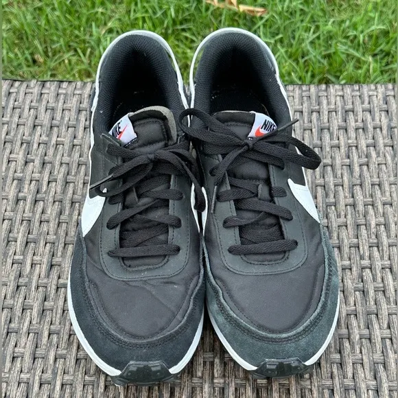 Nike Waffle Debut Trainers | Men's Size 10 | STEAL!
