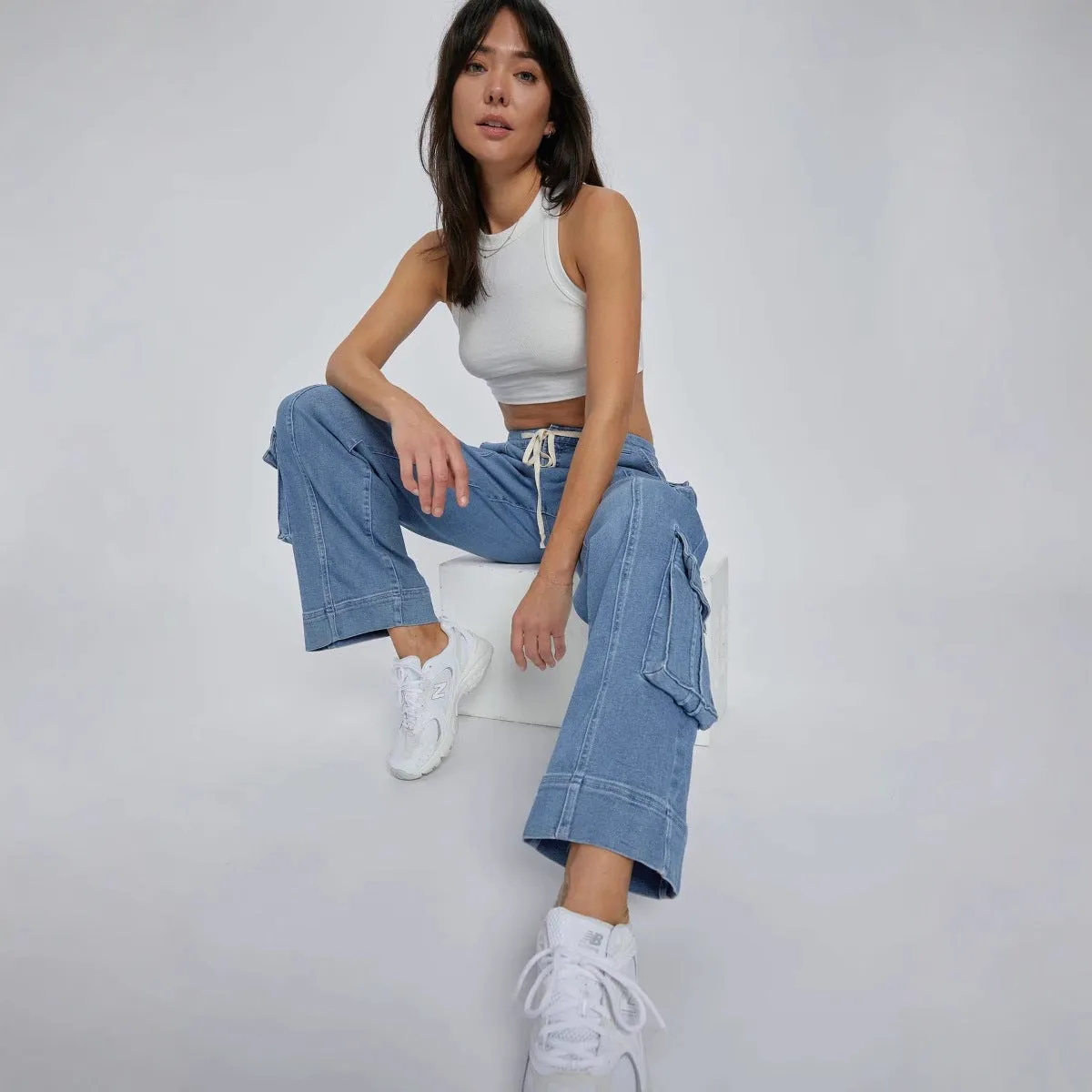 Stylish Spring Wide-Leg Cargo Denim Pants with Drawstring Detail