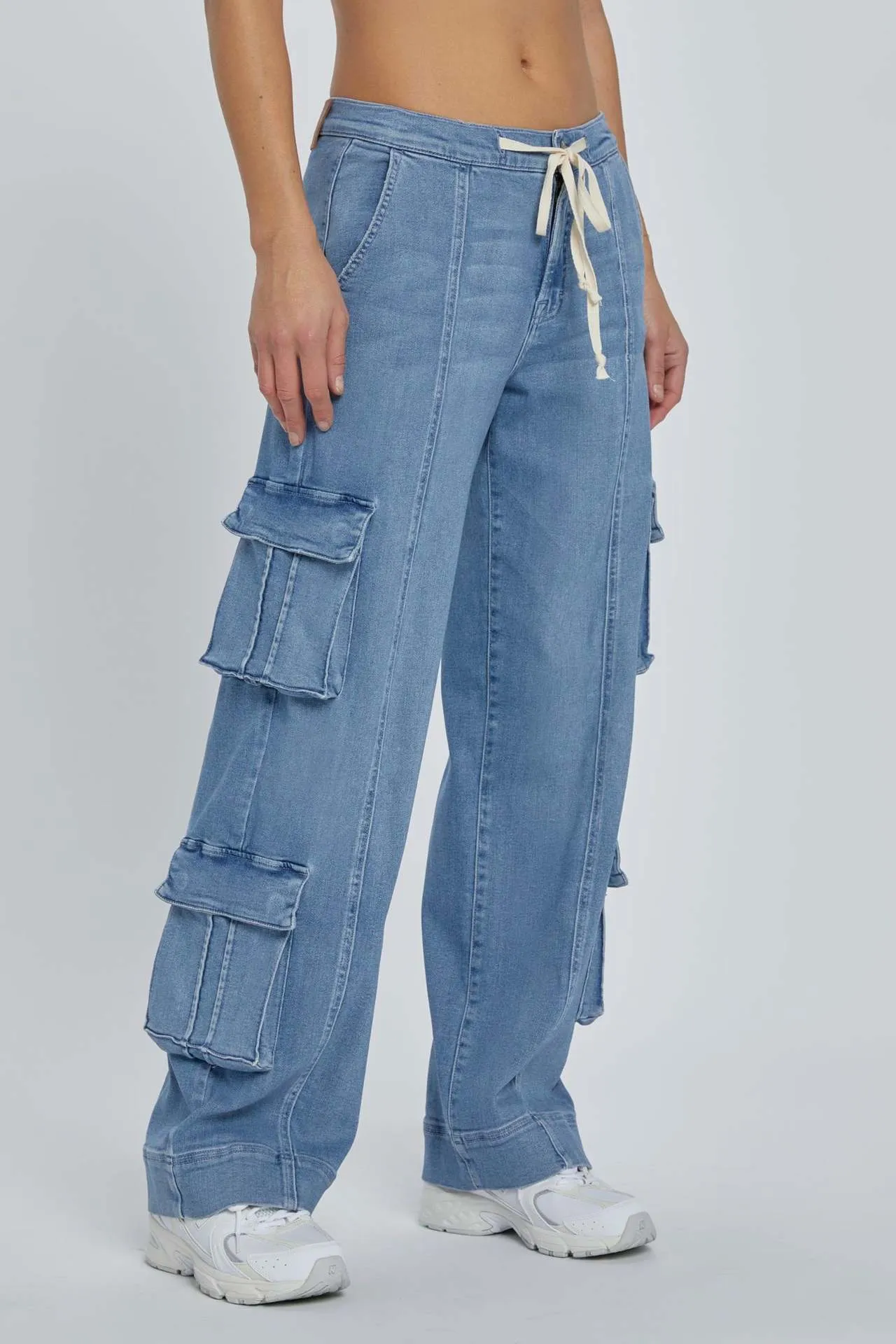 Stylish Spring Wide-Leg Cargo Denim Pants with Drawstring Detail