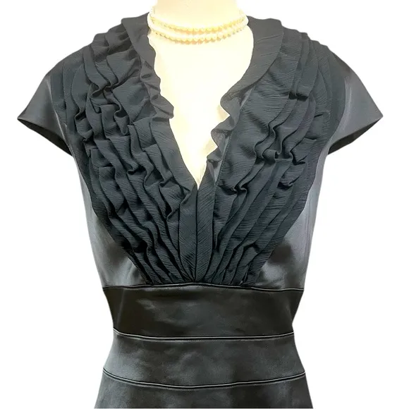 Tadashi Shoji black satin and ruffle fitted back zip elegant formal dress size 8