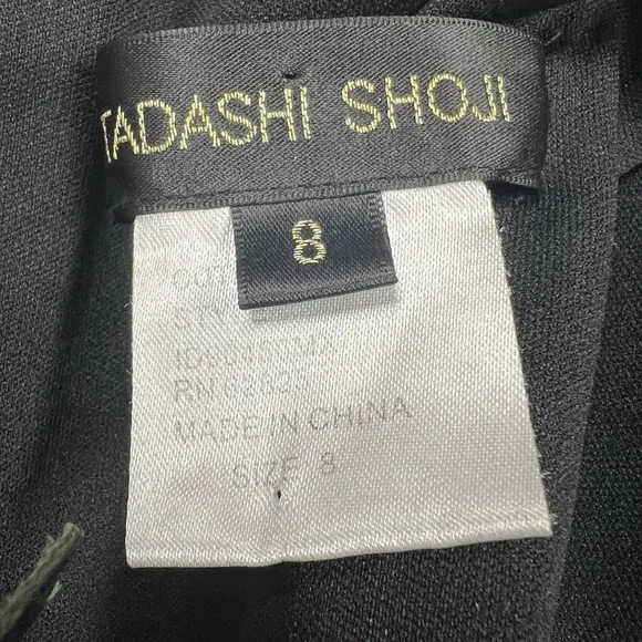 Tadashi Shoji black satin and ruffle fitted back zip elegant formal dress size 8