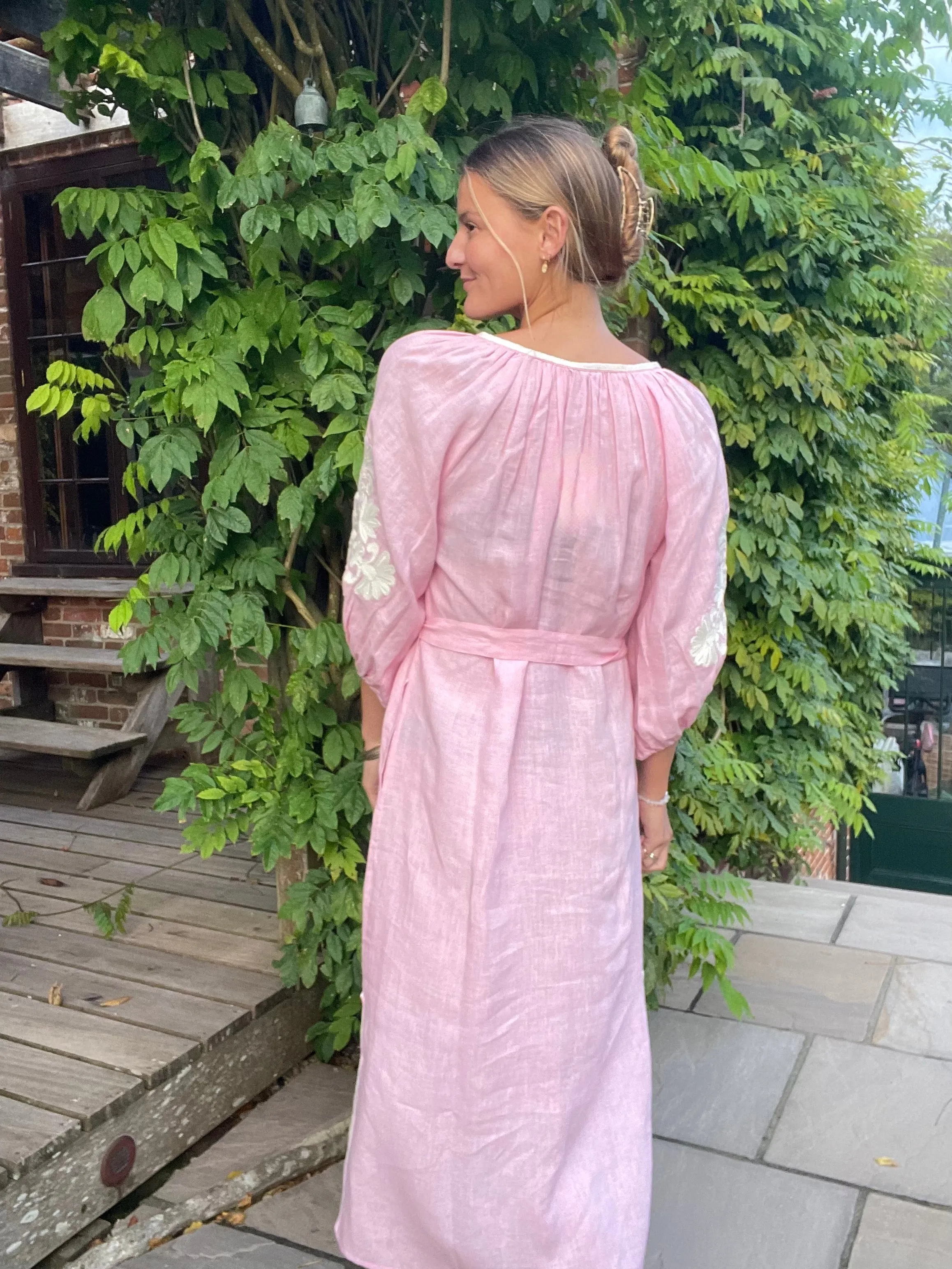 The Somento Dress ↠ Pink