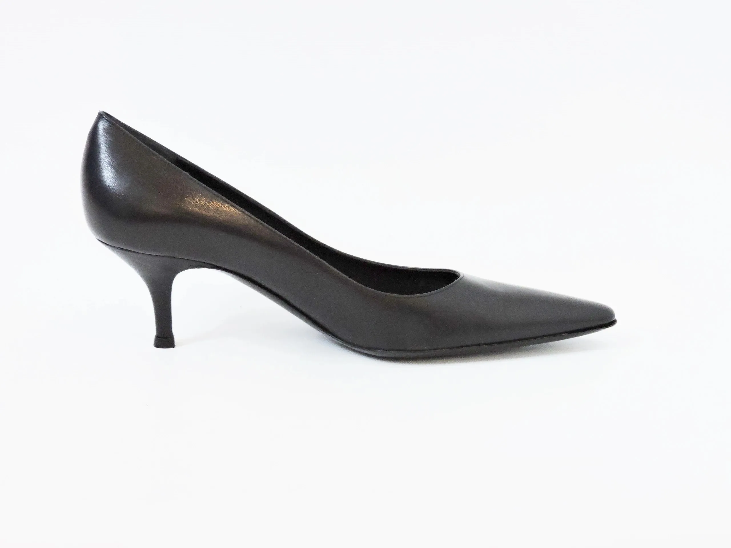 YSL Black Leather Pump Size 35.5 It (5.5 Us)